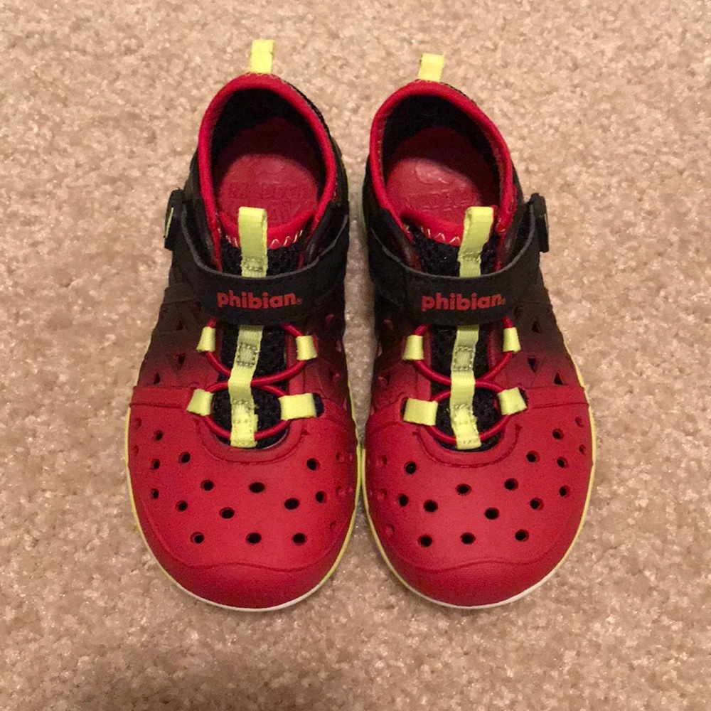 Stride Rite Phibian - New without box